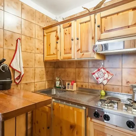 Elegant And Cozy In The Heart Of Cervinia Брей-Червінія