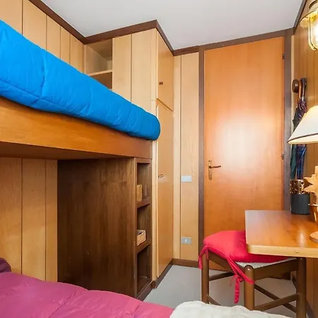 Elegant And Cozy In The Heart Of Cervinia アパート