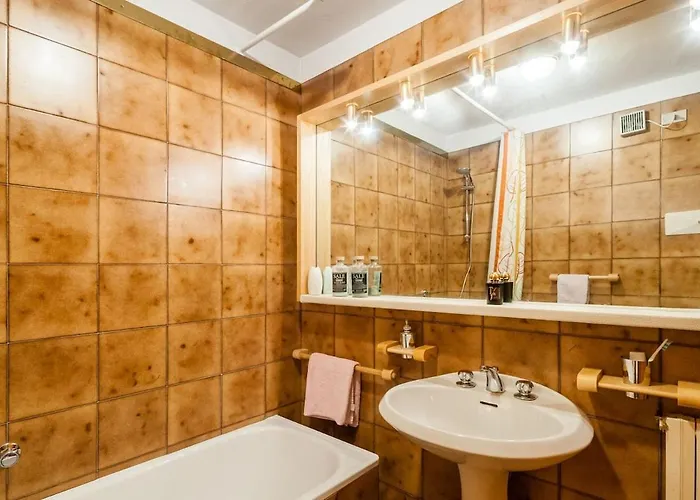 Elegant And Cozy In The Heart Of Cervinia Apartment *