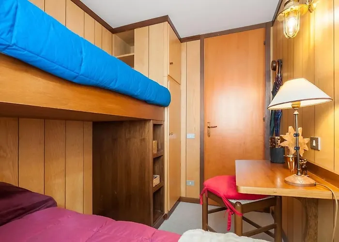 Elegant And Cozy In The Heart Of Cervinia アパート